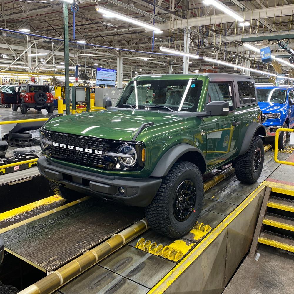 Ford Bronco 2/21/2022 Build Week Group image (1)