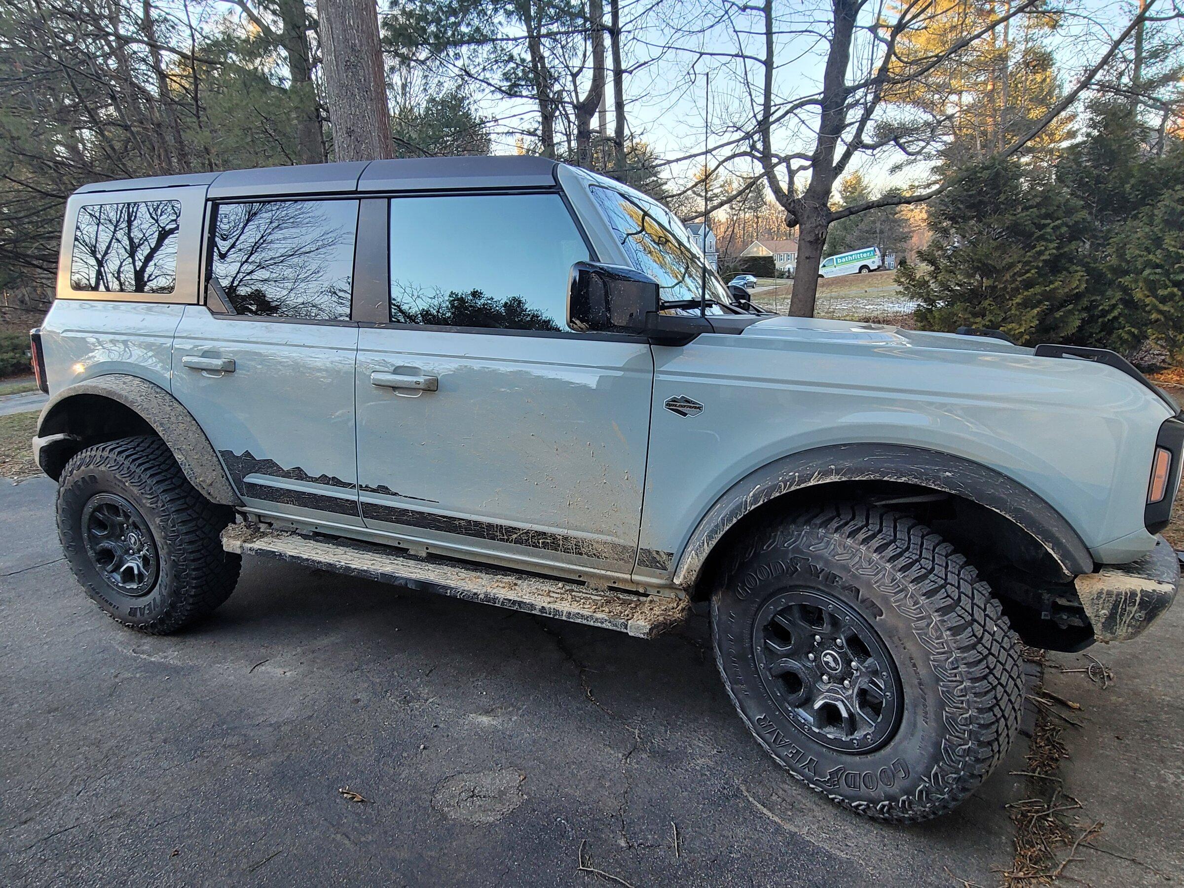 Ford Bronco CACTUS GRAY Bronco Club 20220220_163536
