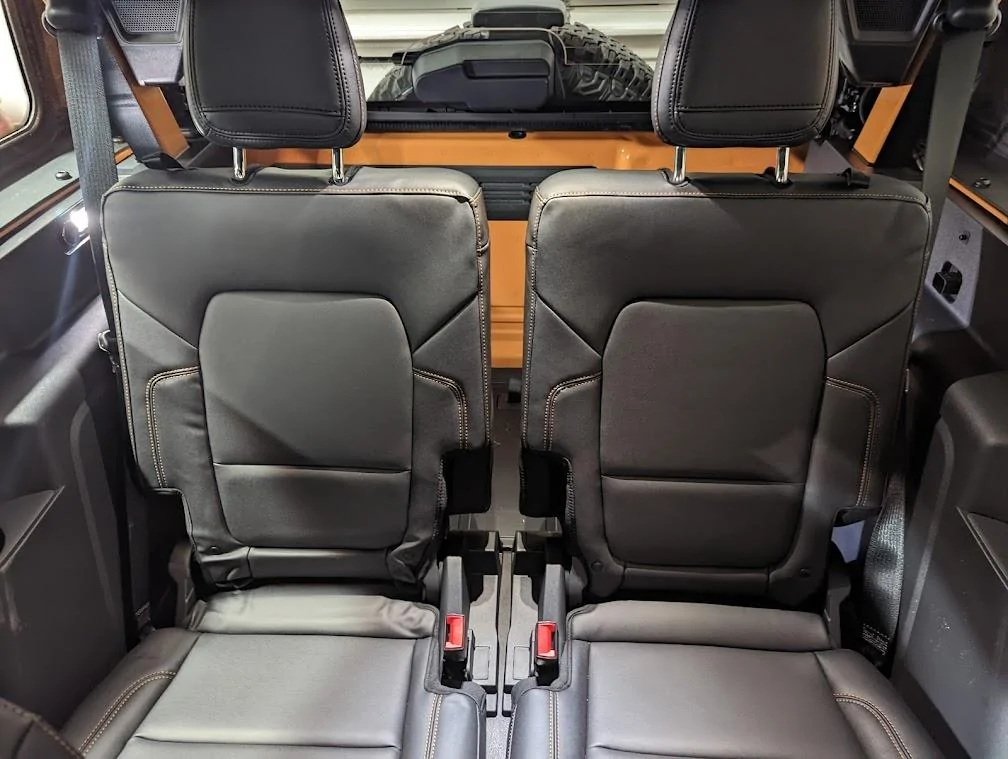 Ford Bronco Living with 2-doors PXL_20220309_025122192