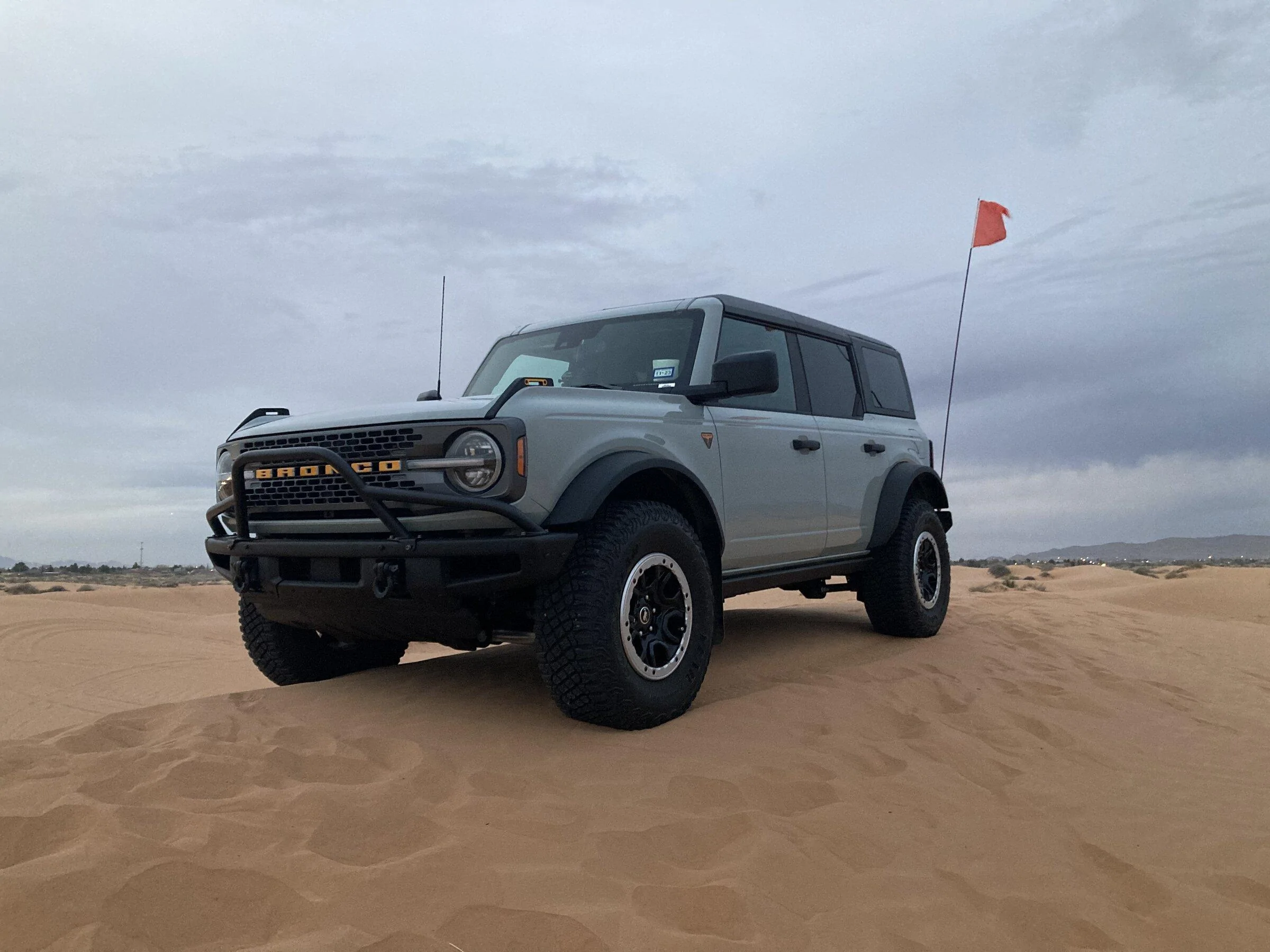 Ford Bronco CACTUS GRAY Bronco Club 002A95CC-AA8D-4B9C-A8D4-883A150ACDFB