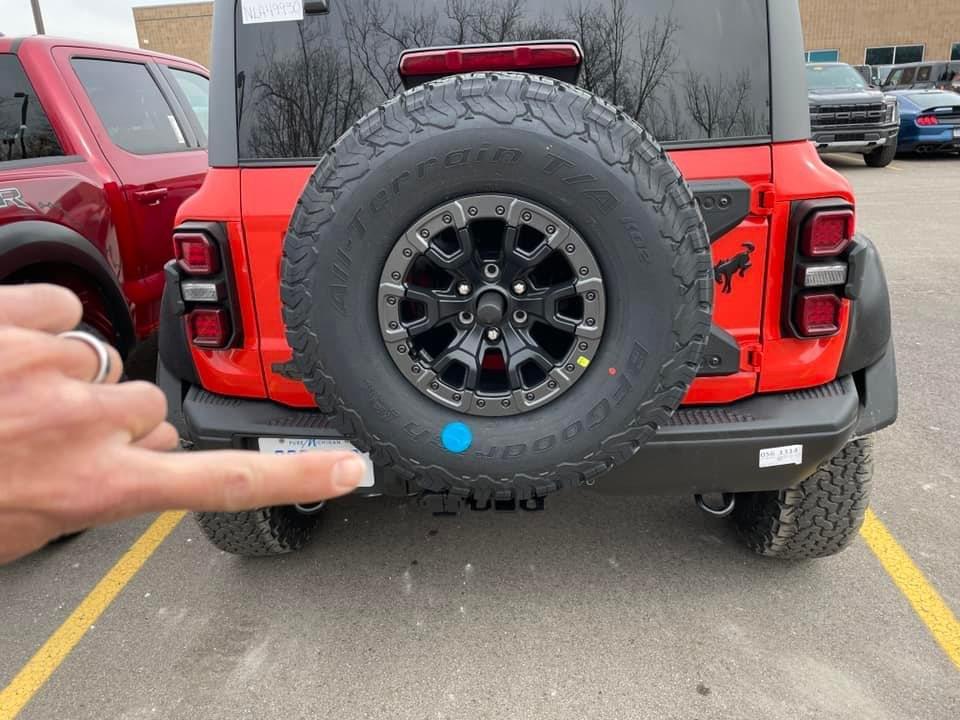 Ford Bronco Code Orange Bronco Raptor Spotted With Vinyl Graphic Option 2634D686-6A73-43F4-A83A-84B2709EF4A3