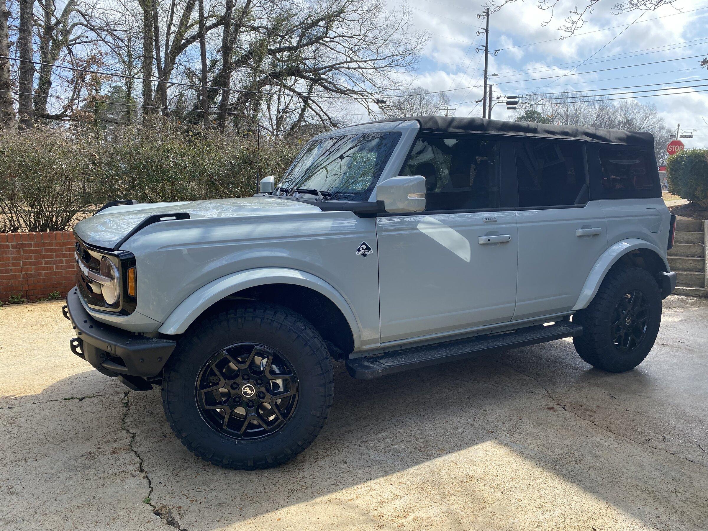 Ford Bronco CACTUS GRAY Bronco Club 5D5EB143-1DF5-408F-B390-06BBB0B144DE