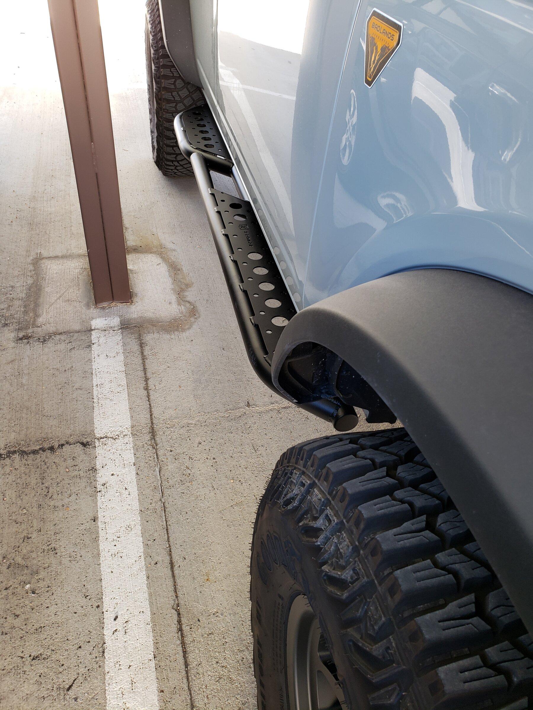 Ford Bronco ZROADZ slider / step installed 20220129_140016