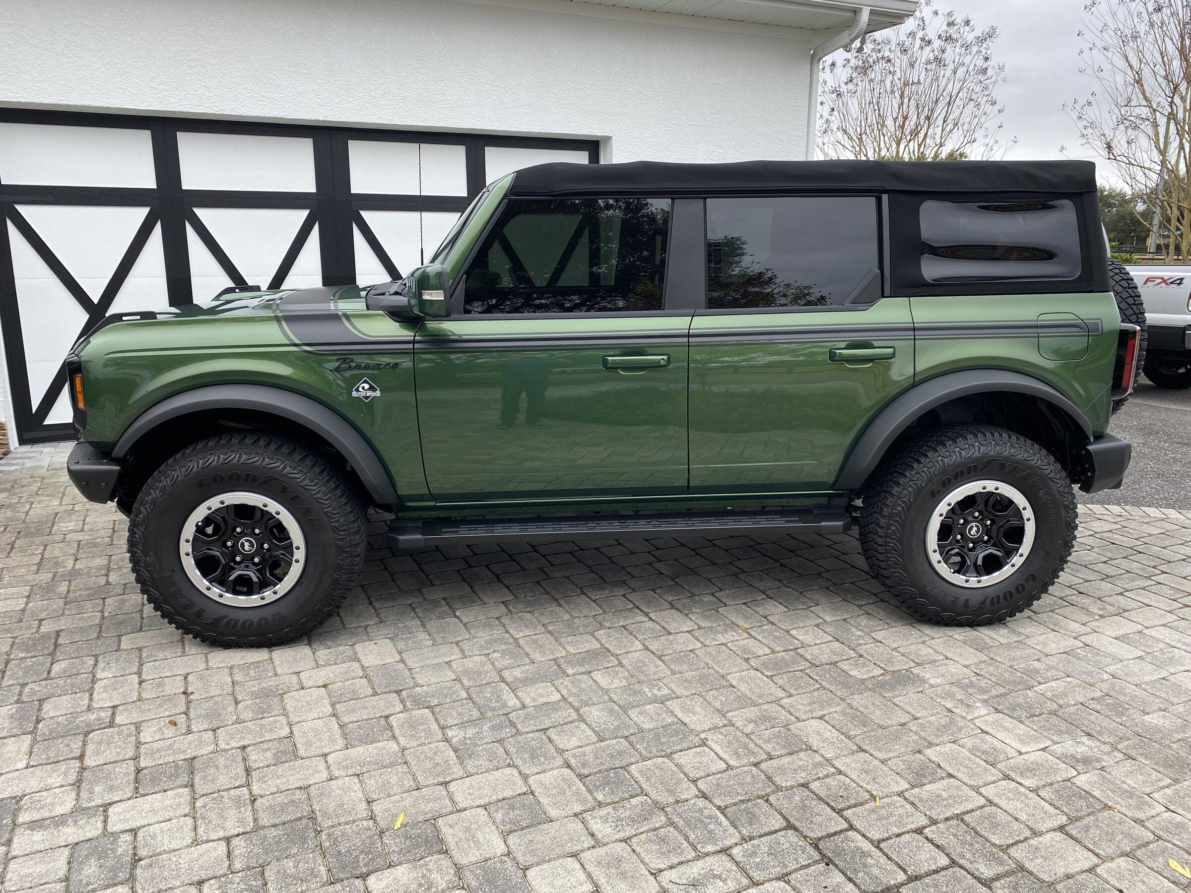 Ford Bronco 2022 Outer Banks Eruption Green Build - SOLD IMG_0191