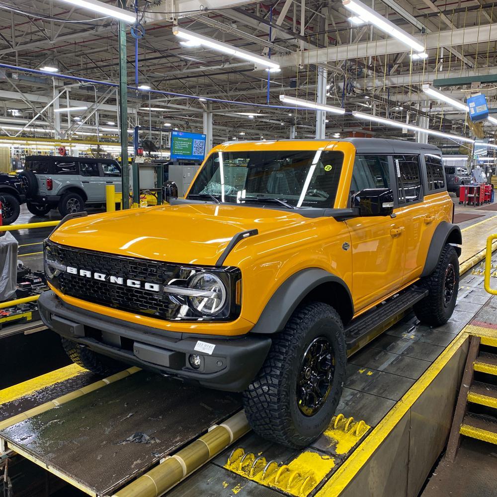 Ford Bronco Never got your assembly line photo?  Maybe someone has a match! image