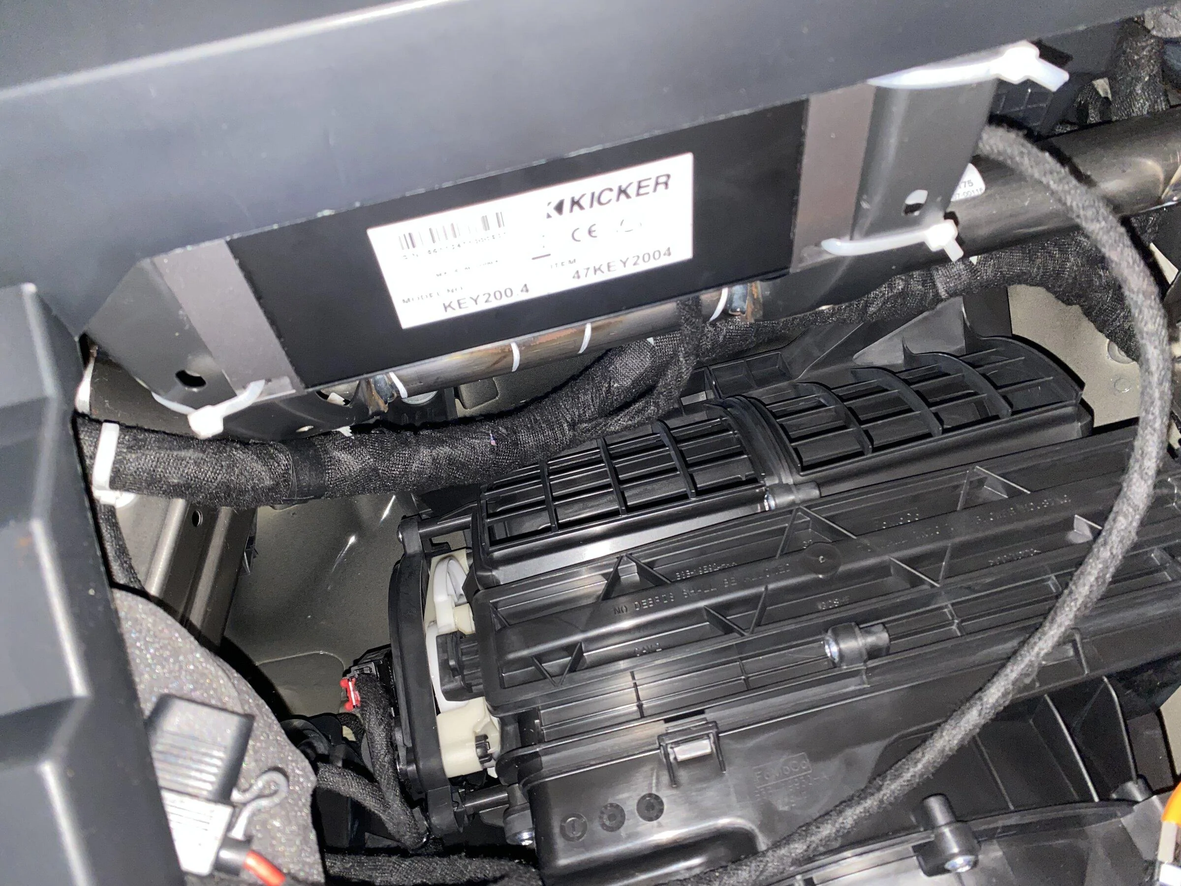 Ford Bronco Kicker Key Amp 200.4 Install DIY Video - Do this first! 7FAF4146-11EA-43C7-8569-07B3FB203554