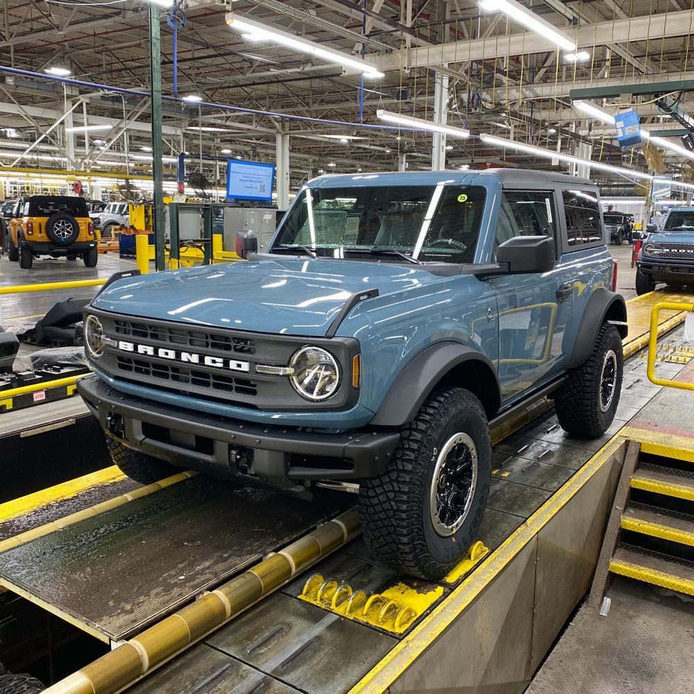 Ford Bronco Never got your assembly line photo?  Maybe someone has a match! image (1)