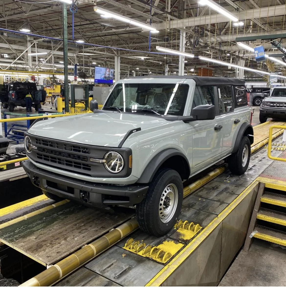 Ford Bronco Never got your assembly line photo?  Maybe someone has a match! C25BCC12-37F2-46FB-B6FE-A63596F0D081