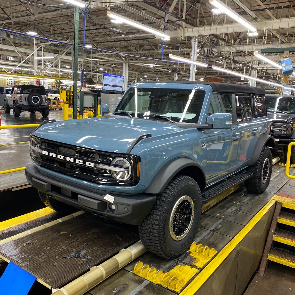 Ford Bronco Never got your assembly line photo?  Maybe someone has a match! image (1)