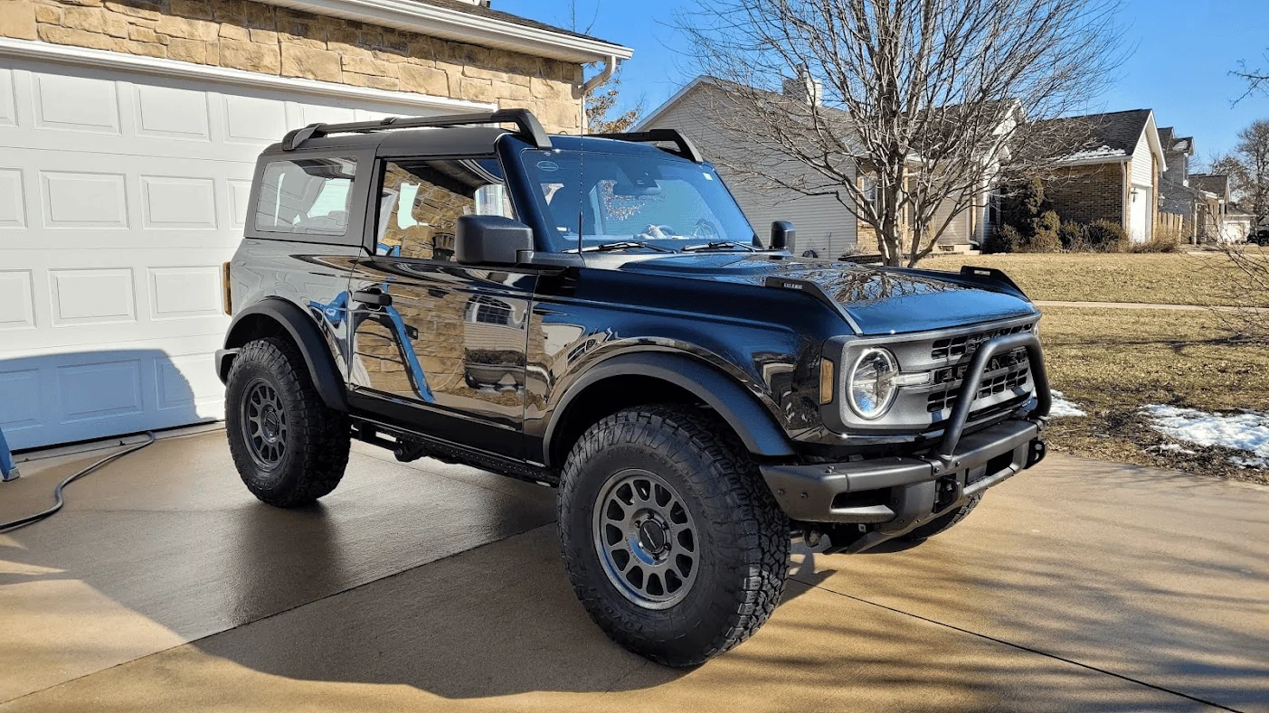 Ford Bronco 2-Door Bronco Glamour Shots? 1647039662213
