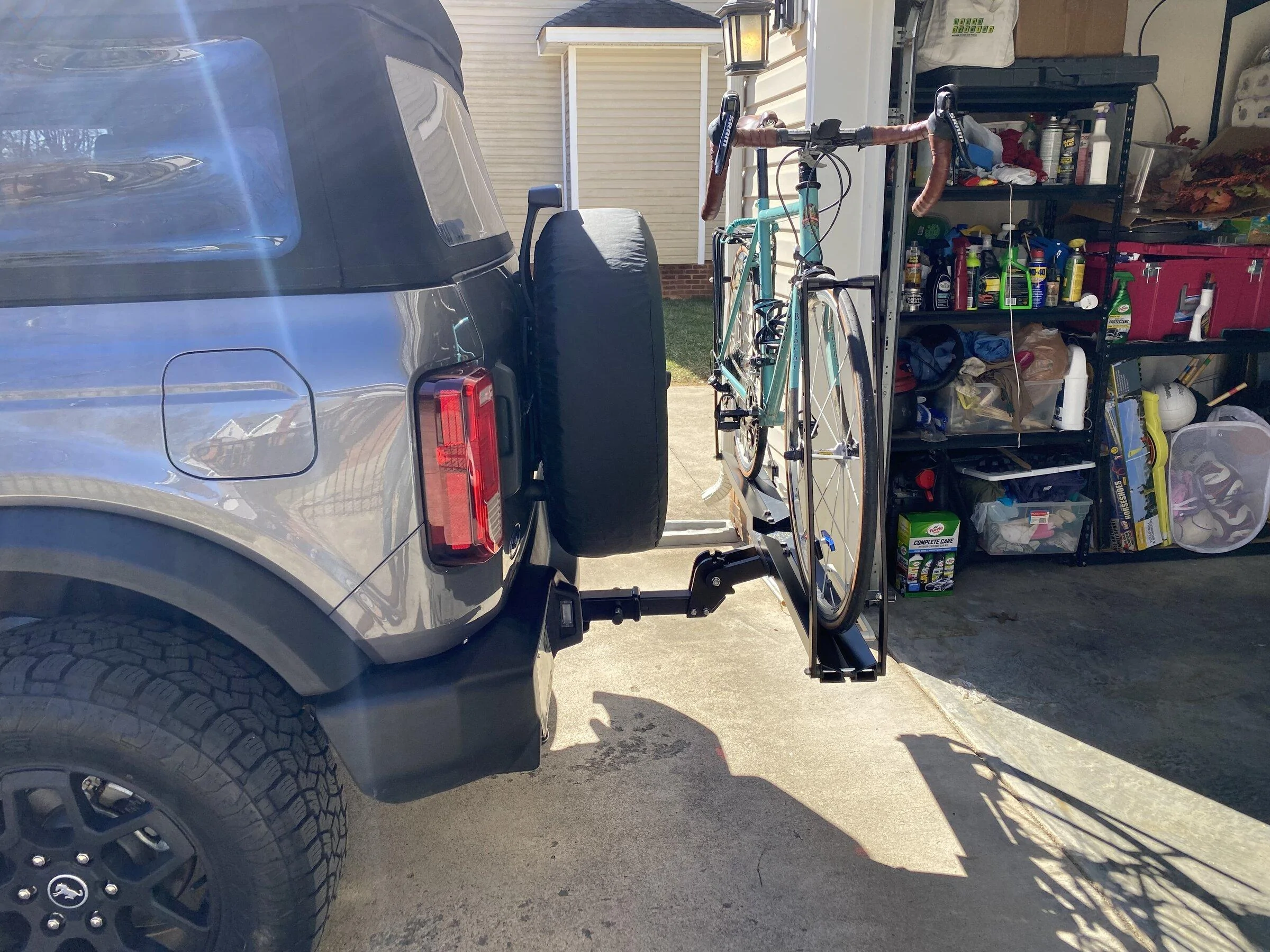 Ford Bronco Bike transport inside Bronco 8CD134A2-E56C-4980-BBD8-E4F74E603C1C