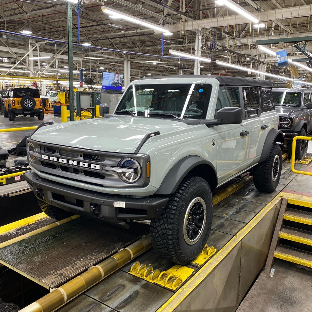 Ford Bronco Never got your assembly line photo?  Maybe someone has a match! image
