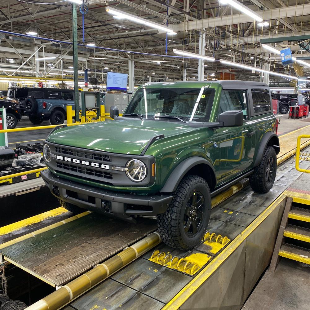 Ford Bronco Never got your assembly line photo?  Maybe someone has a match! image