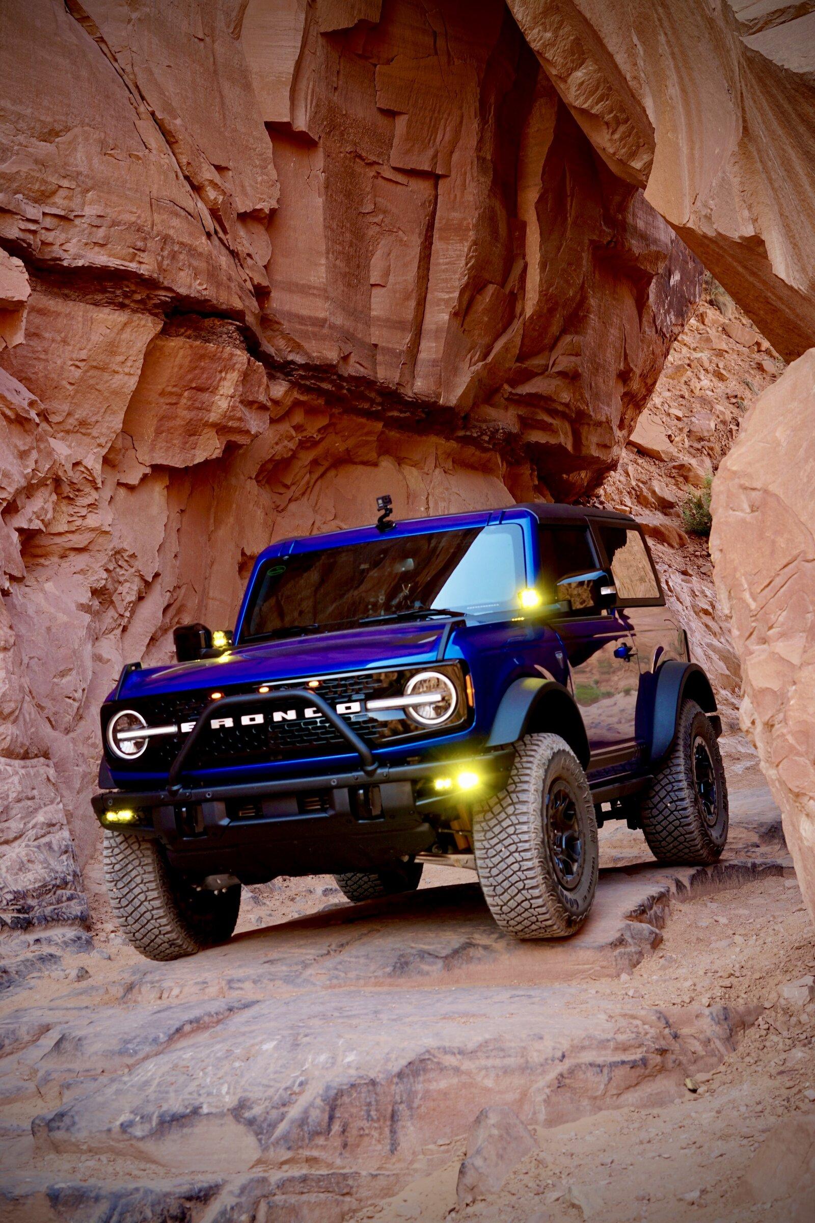 Ford Bronco 2-Door Bronco Glamour Shots? 0FEF577B-69EC-4DC0-982C-2E919A1A21F3