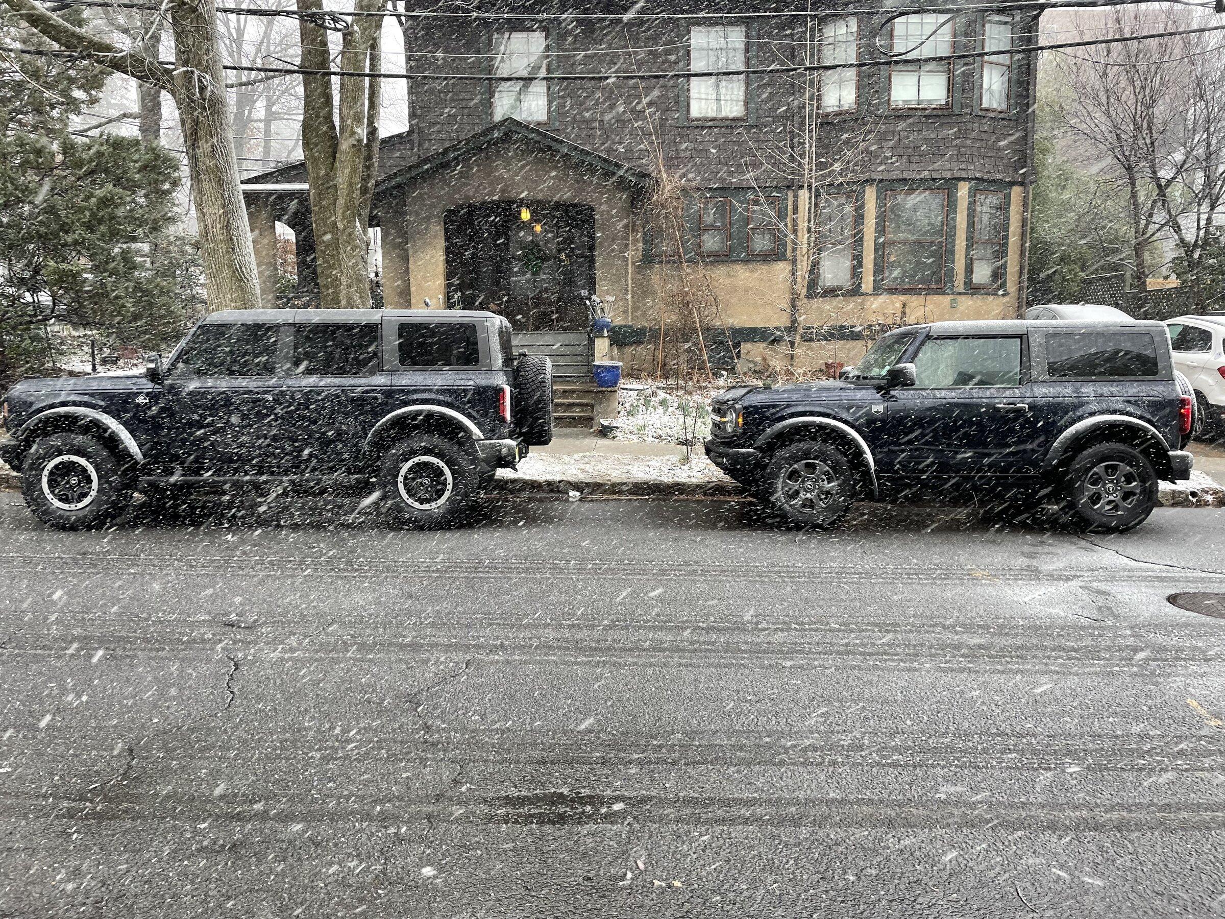 Ford Bronco ANTIMATTER BLUE Bronco Club IMG_4660.JPG