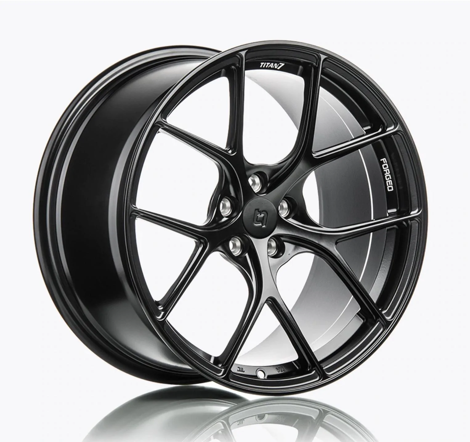 Ford Bronco Show us your installed wheel / tire upgrades here! (Pics) D926FF2B-82E1-4370-A6C4-DC7BCE167EE1