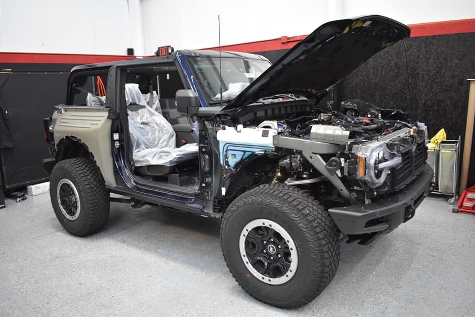 Ford Bronco RetroMod Bronco Build 273506184_10221969003280308_1751988129843135861_n