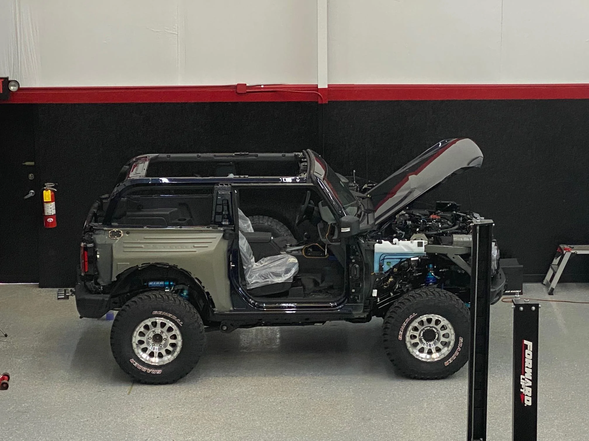 Ford Bronco RetroMod Bronco Build IMG_5328