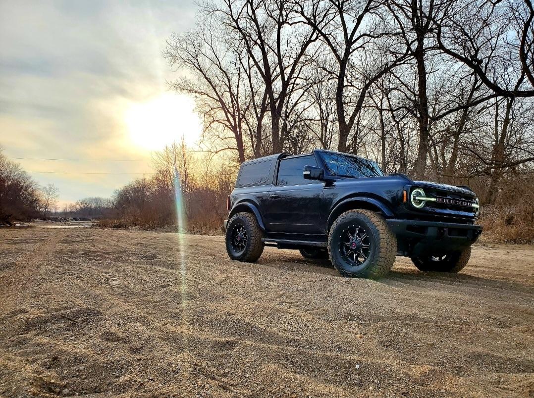 Ford Bronco Bronco Team 2 door. Screenshot_20220315-093915_PhotoDirector