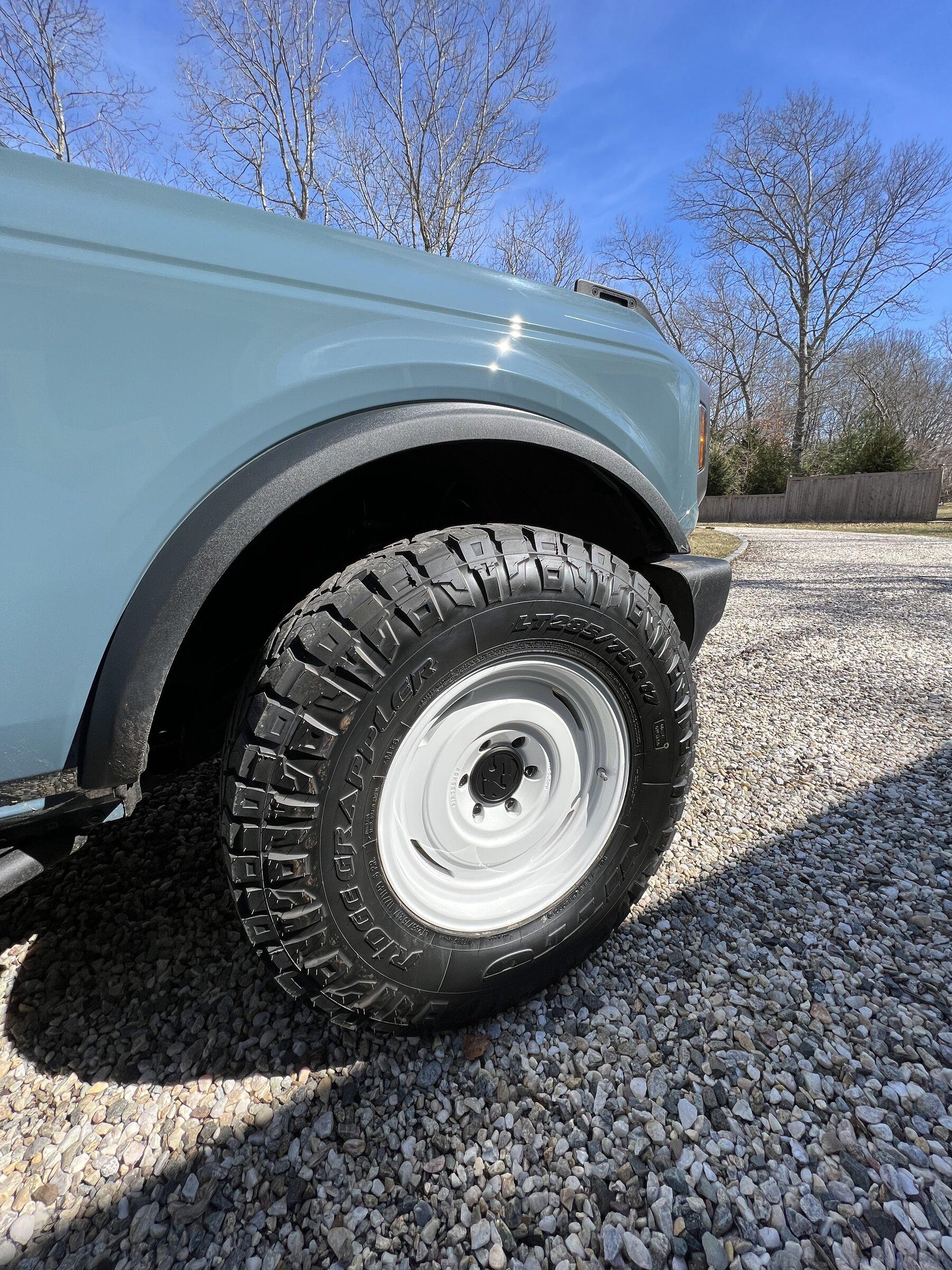 Ford Bronco White Wheels???? 4F9E3614-4B4B-42F3-8436-A74FDE952CDA
