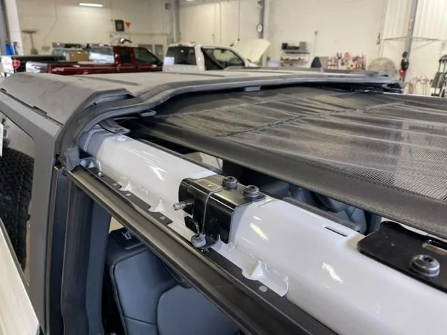 Ford Bronco Top swap done > factory soft top to MIC hardtop htswap5