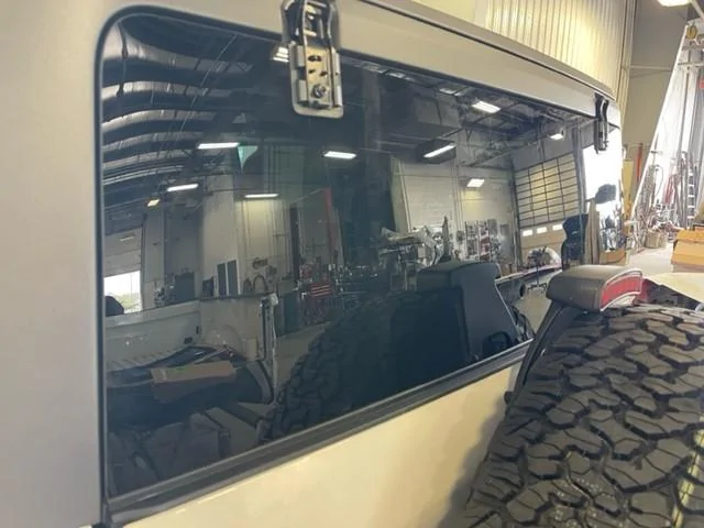 Ford Bronco Top swap done > factory soft top to MIC hardtop htswap2