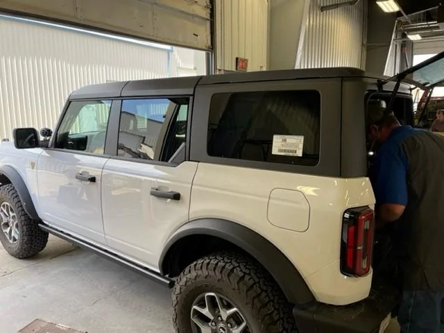 Ford Bronco Top swap done > factory soft top to MIC hardtop htswap1