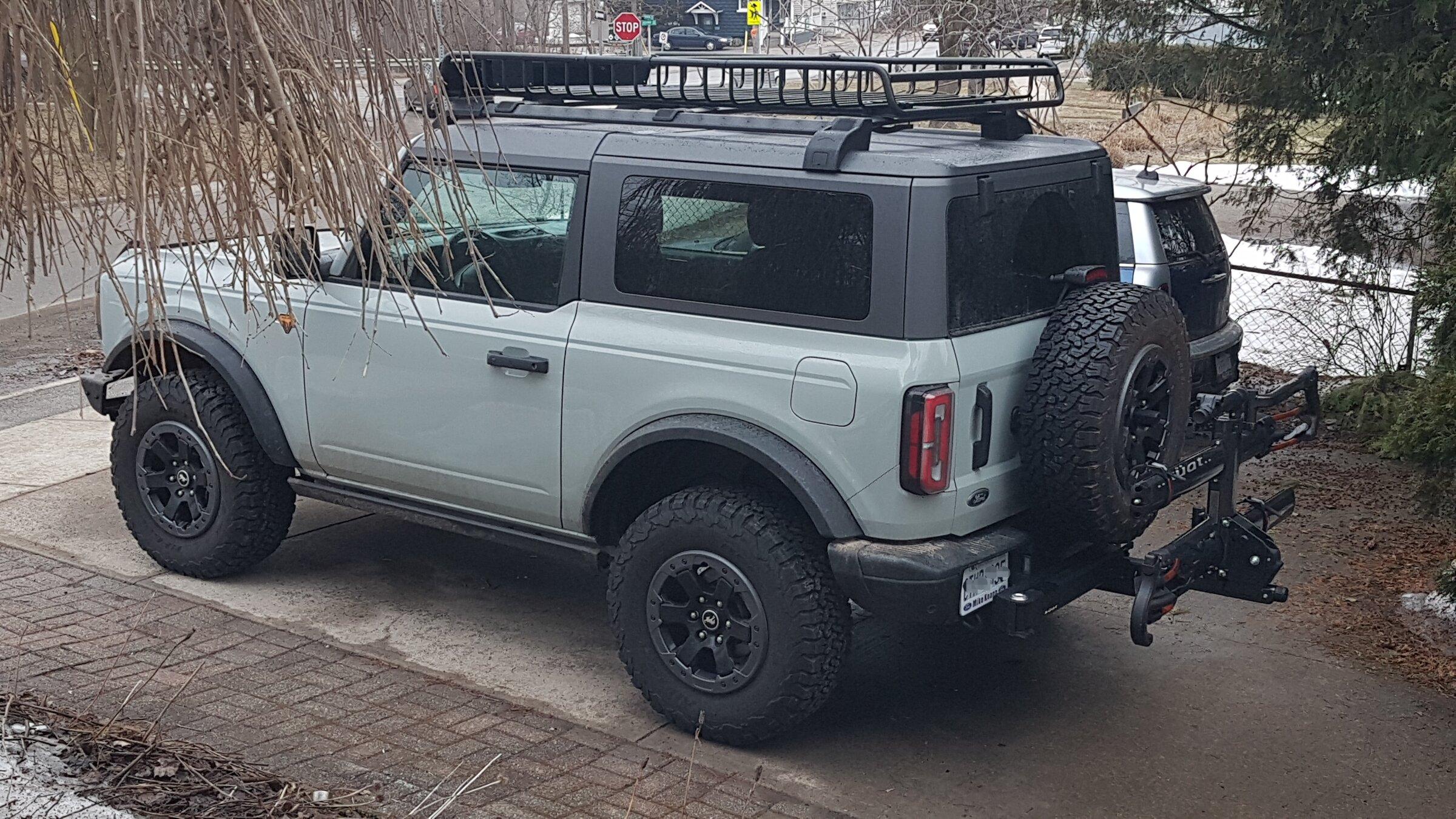 Ford Bronco CACTUS GRAY Bronco Club 20220315_170924