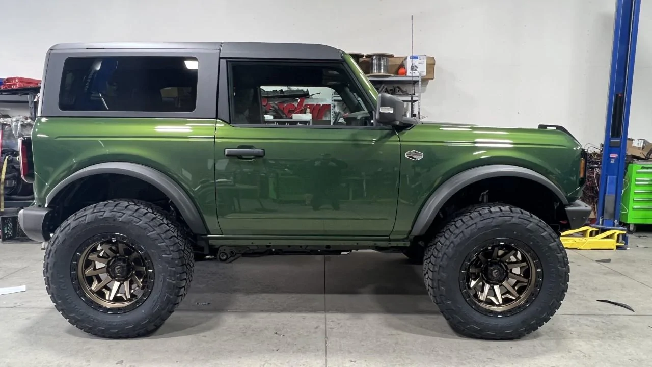 Ford Bronco ERUPTION GREEN Bronco Club thumbnail_IMG-4685