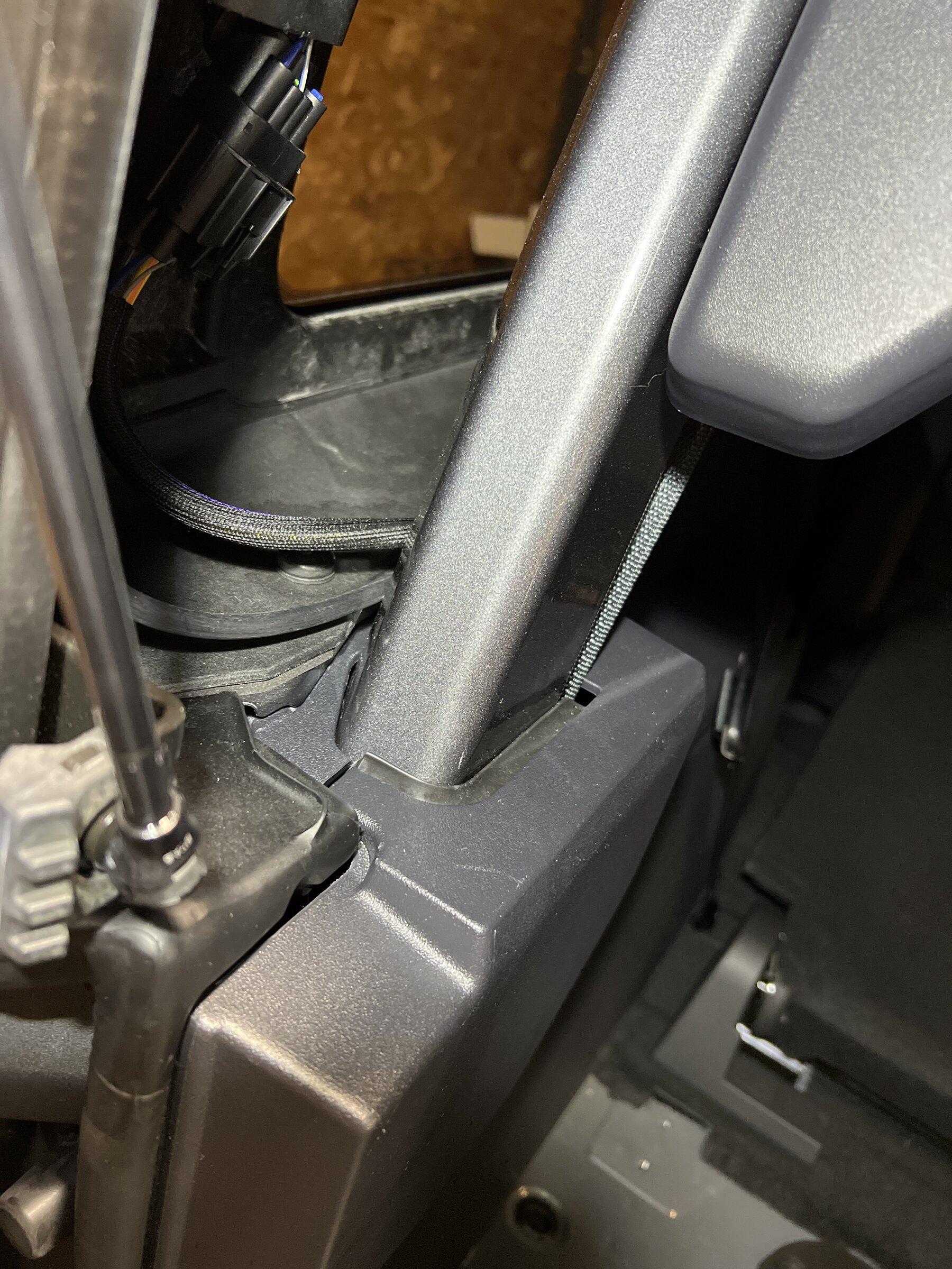 Ford Bronco Can anyone identify this part? image