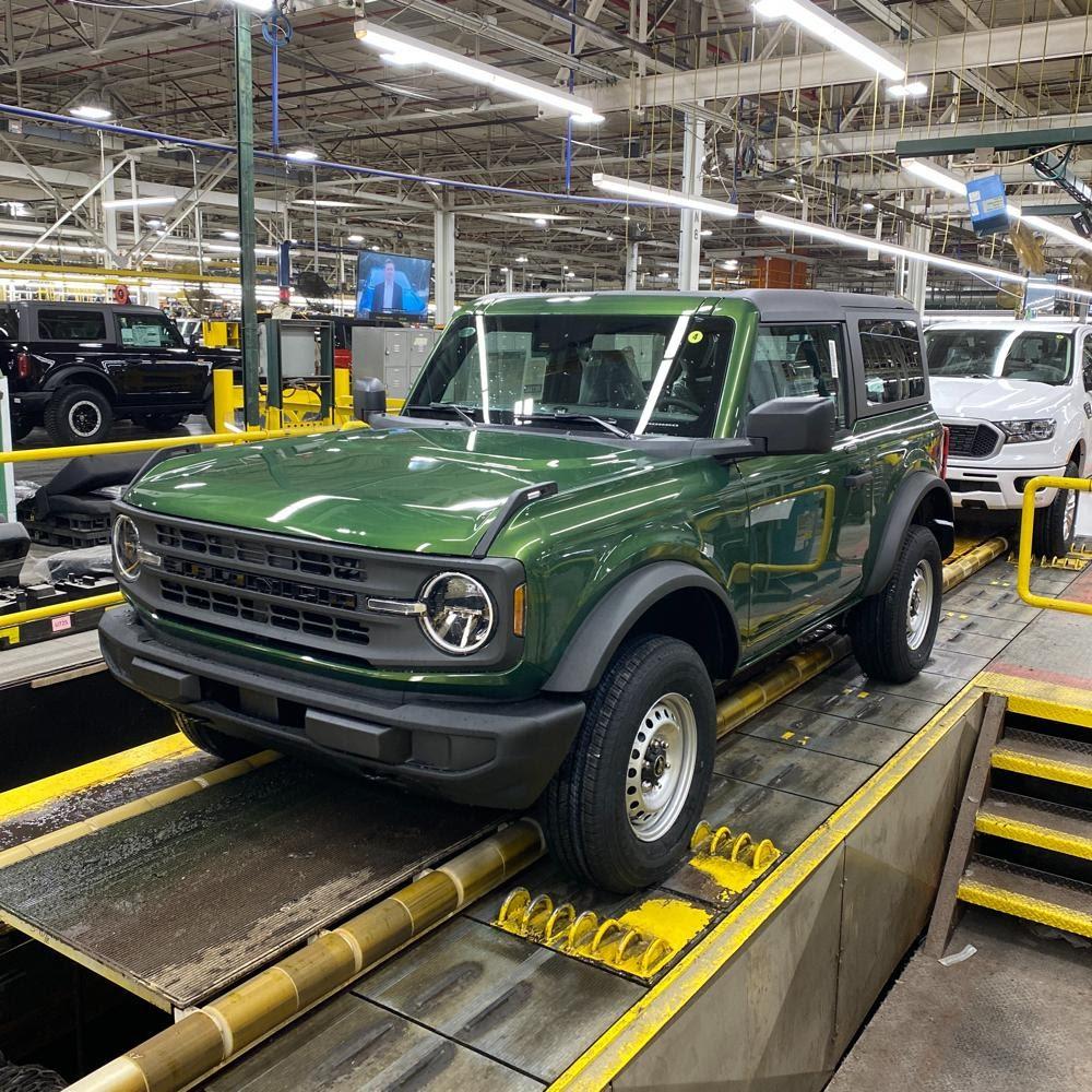 Ford Bronco ERUPTION GREEN Bronco Club image.jpg;_filename_=UTF-8''image_7602052551056