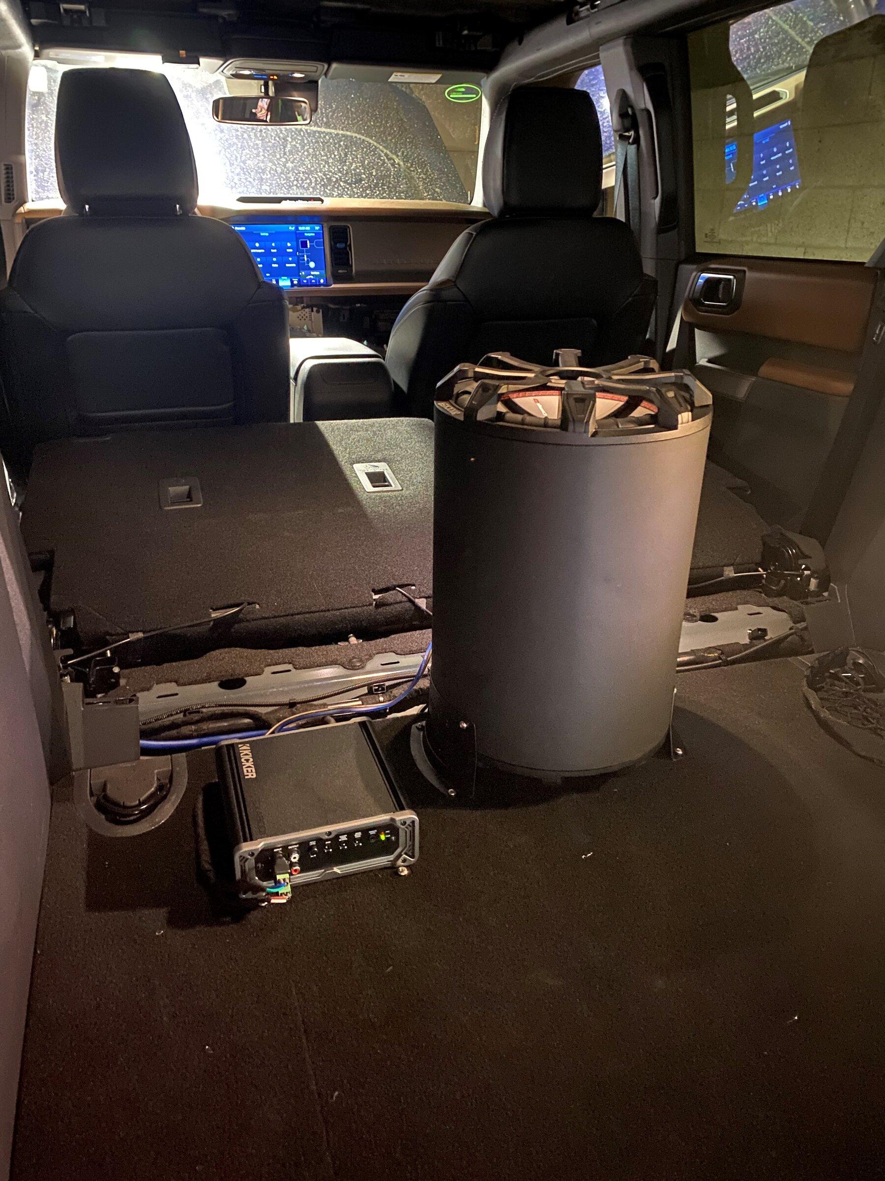 Ford Bronco Kicker Bass Tube, Kicker Amp, Plug & Play Kit Installed Sub