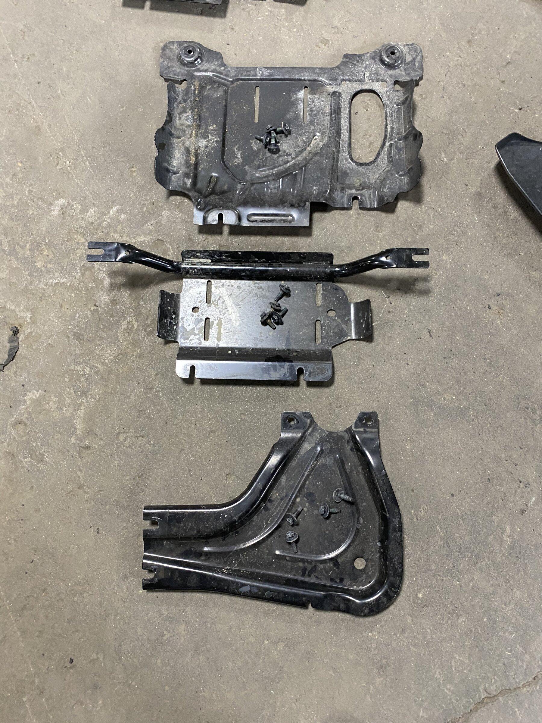 Ford Bronco Factory bash plates 59A6E03B-4A3D-4E61-AD67-DE18B43F28BC