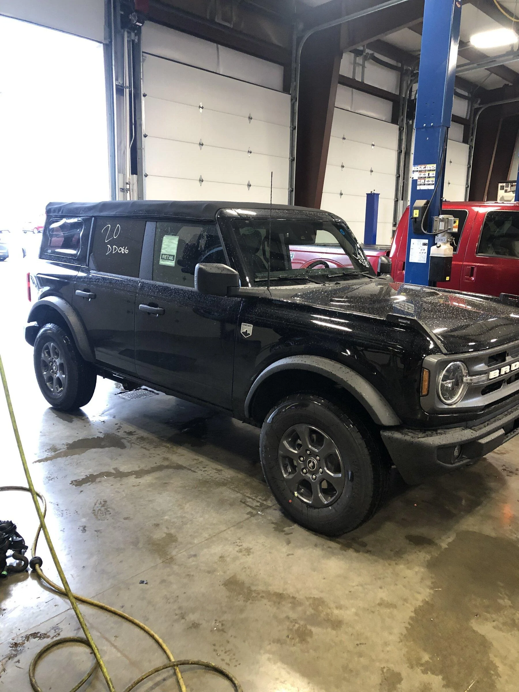 Ford Bronco 4/18/22 Build Week Group. 8F6B7F7E-46E4-43AD-89E8-3F0F8490DC66