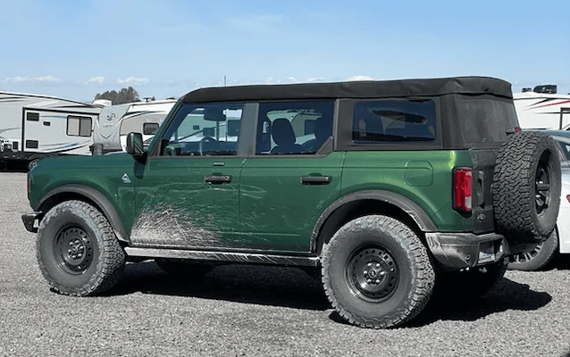 Ford Bronco Eruption Green's many colors Screen Shot 2022-03-18 at 3.25.02 PM