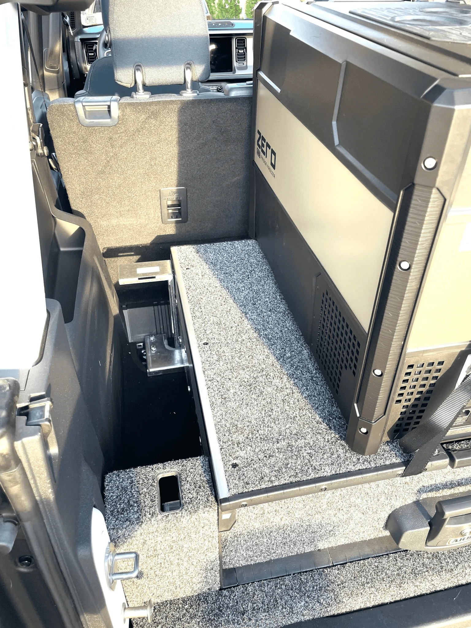 ARB Roller Drawer Kit with Roller Top for 2021+ Ford Bronco Installed ...