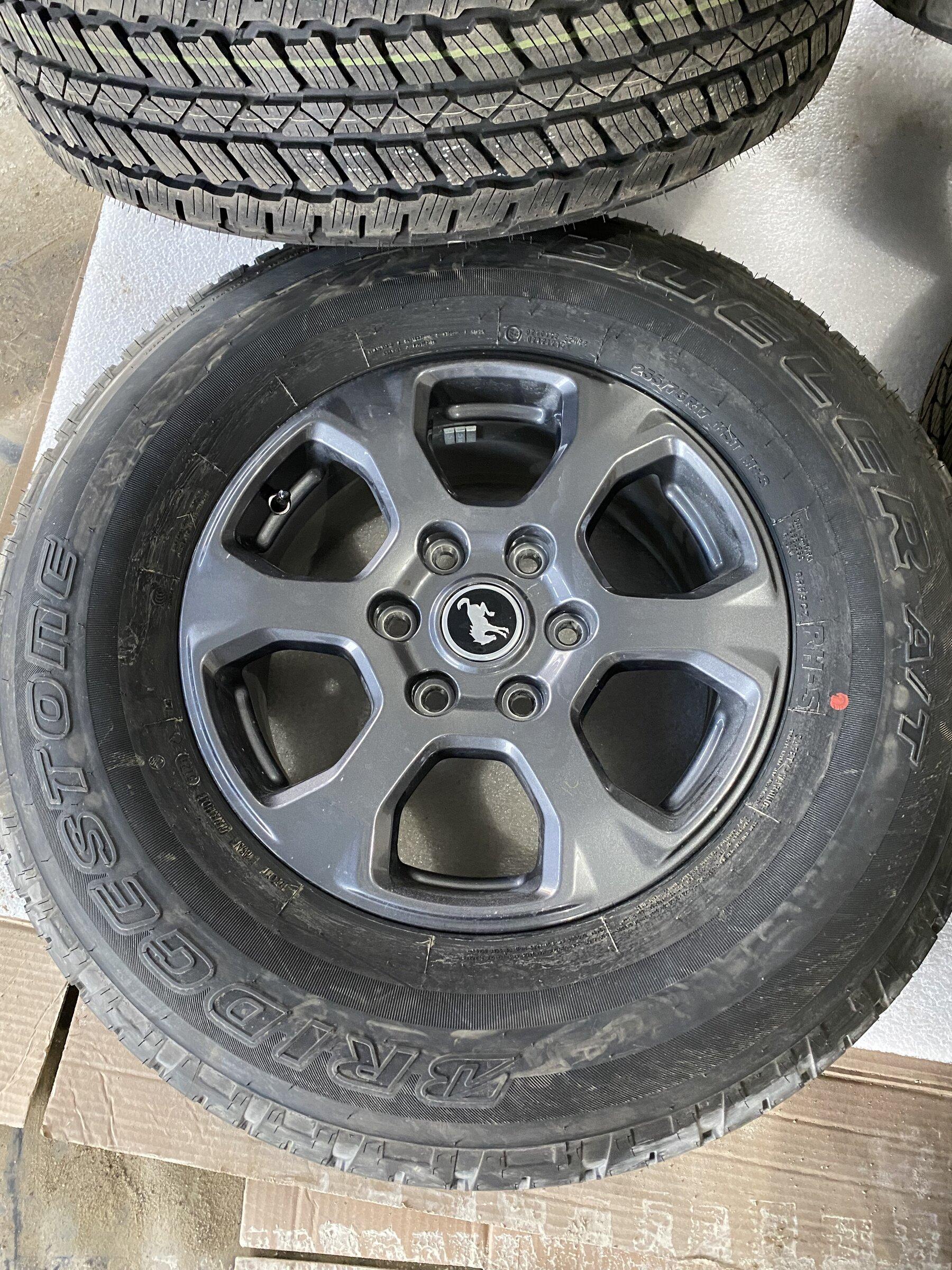 Ford Bronco New takeoffs. Front Bumper $150 IMG-1327