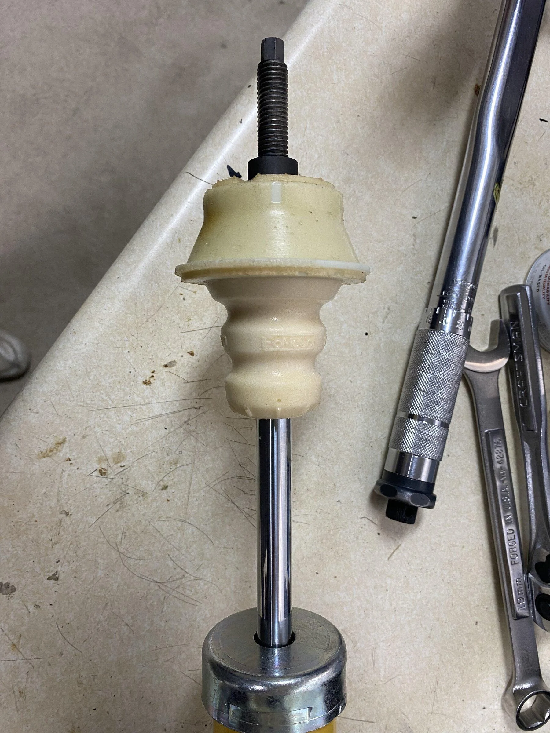 Ford Bronco Bronco Bilstein front shocks is breaking apart IMG_0914