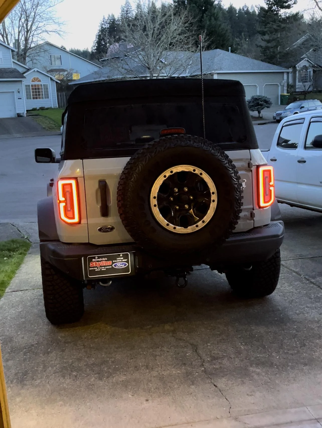 Ford Bronco GMRS Radio install? Antenna and mic location 8D26BA33-84E5-4B3D-AA2E-DE98B78EBAB7