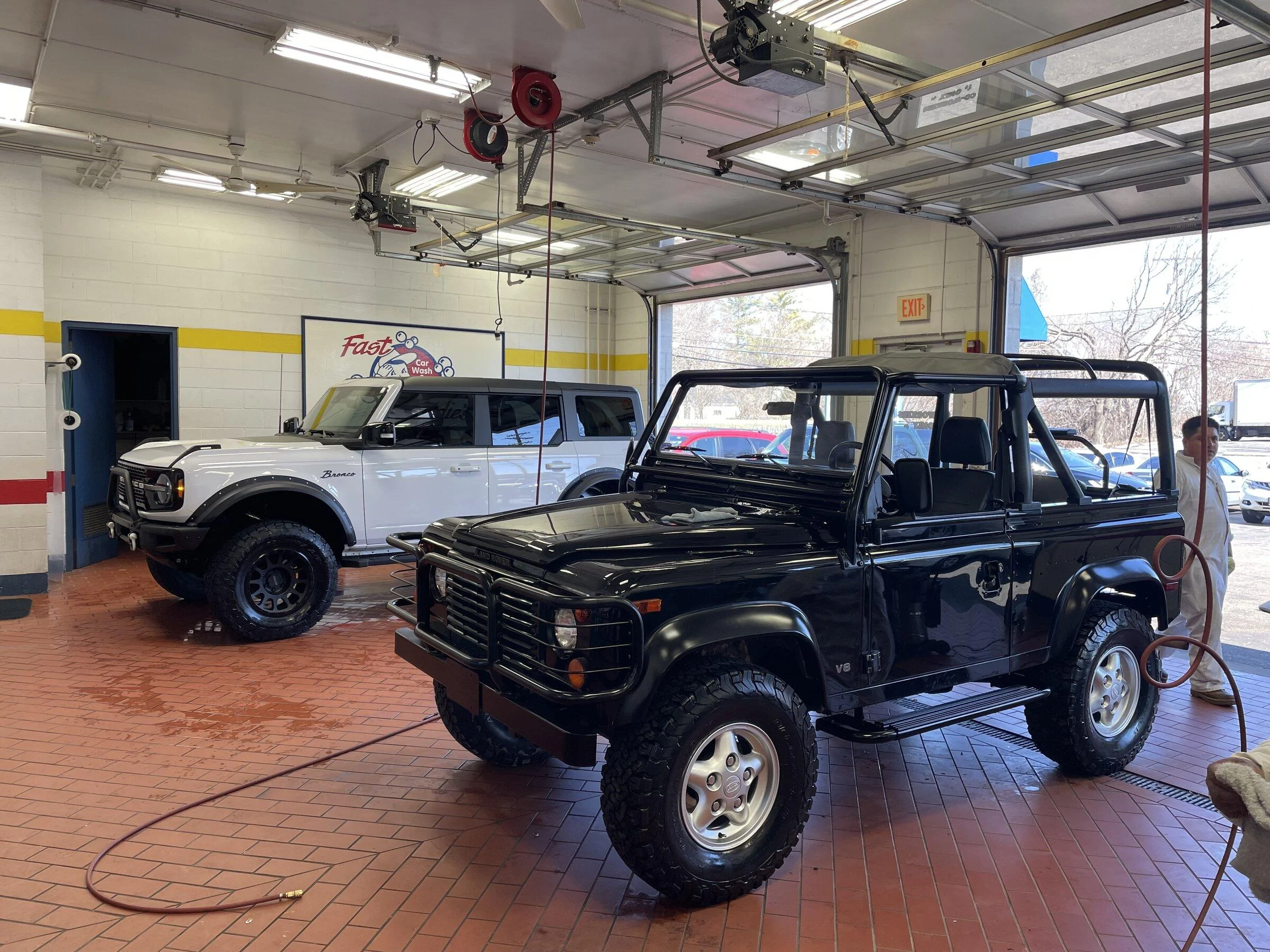 Ford Bronco Old School-New School 7AA67520-2F6E-41A5-A81C-DBB48FF5E520