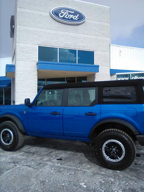 Ford Bronco VELOCITY BLUE Bronco Club IMG_0024