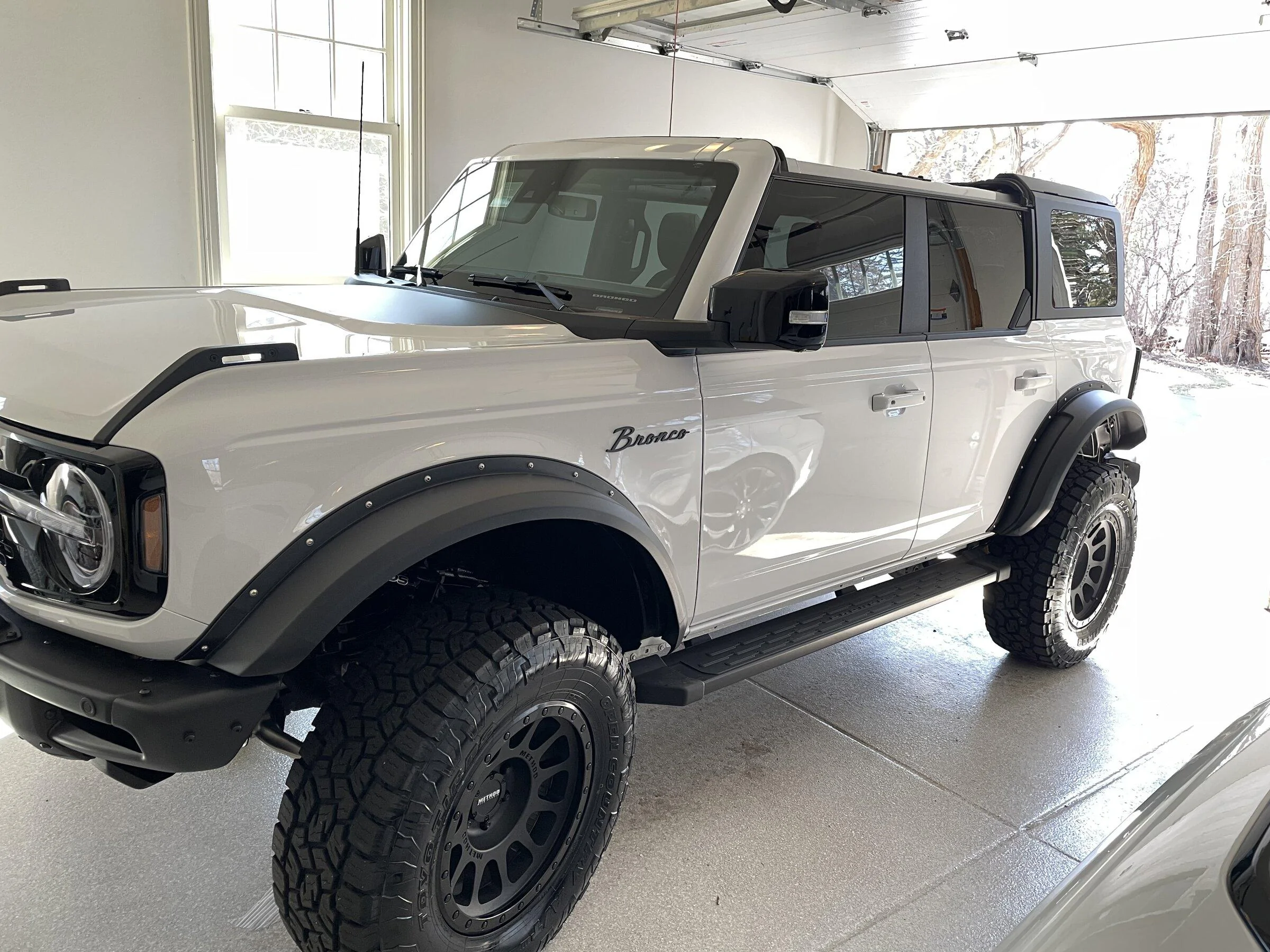 Ford Bronco Show us your installed wheel / tire upgrades here! (Pics) DECD392D-B5AE-458D-960B-CF7A474443FF
