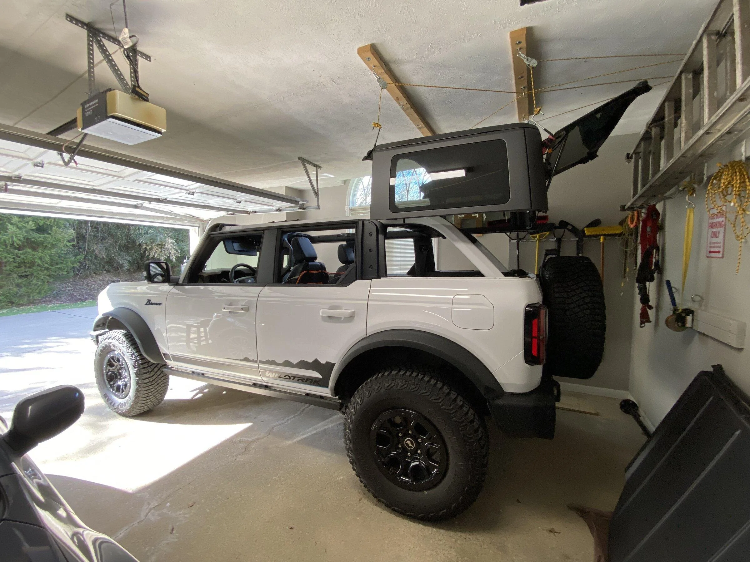 Ford Bronco BLACK ICE Build C4356730-A988-4986-8394-287DB8D3C2AA