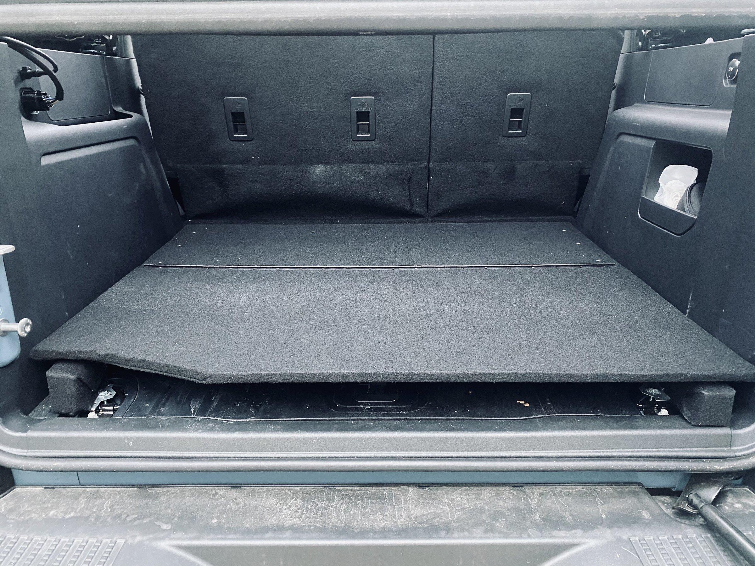 Ford Bronco EASY Rear Window Storage 59E0A403-CC3E-4914-B2F2-F383FE354B3B