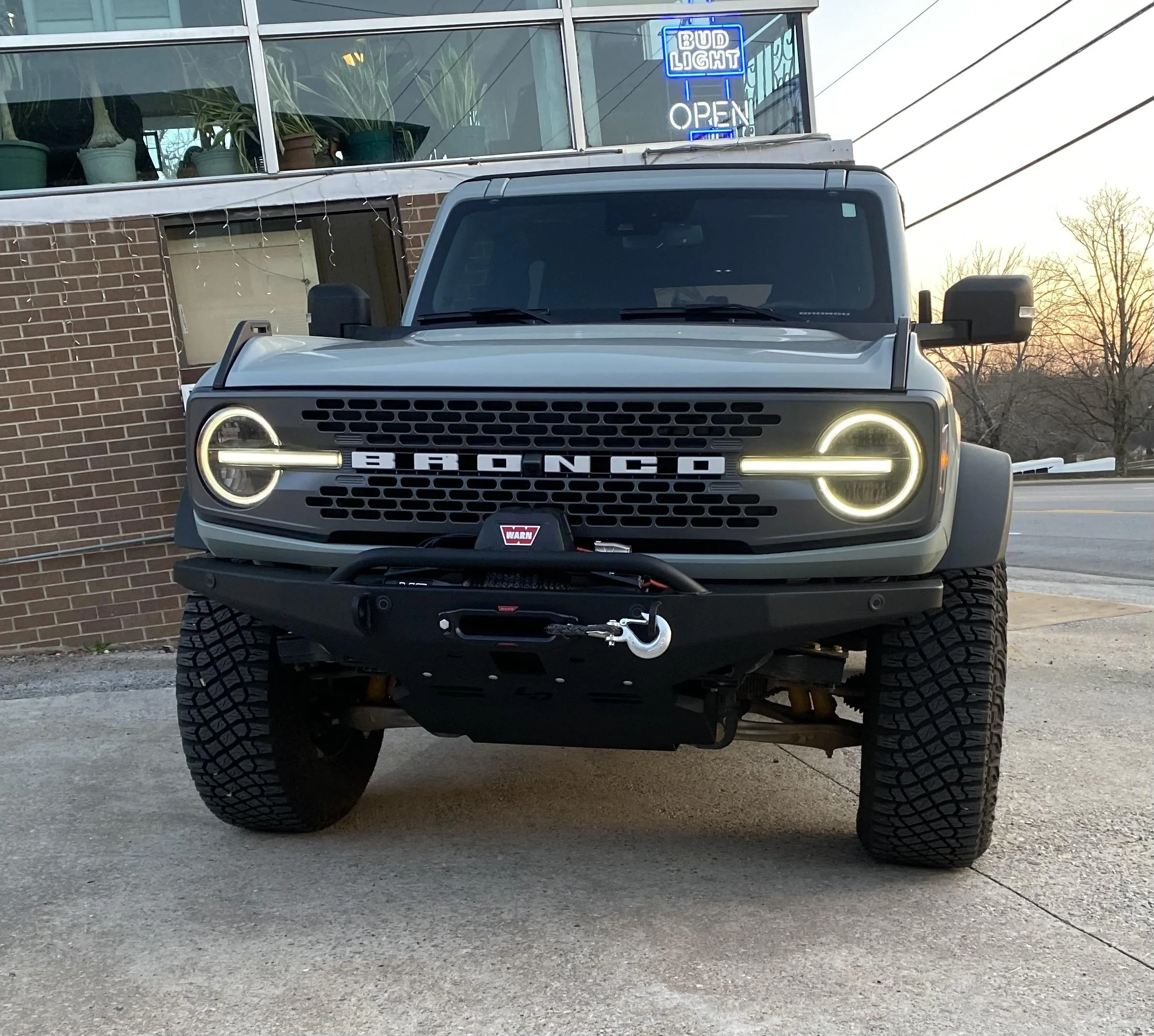 Ford Bronco Lifestyle Off-road bumper installed 0B3D1F53-9AF6-49D6-A4E0-C3AB36636BD6