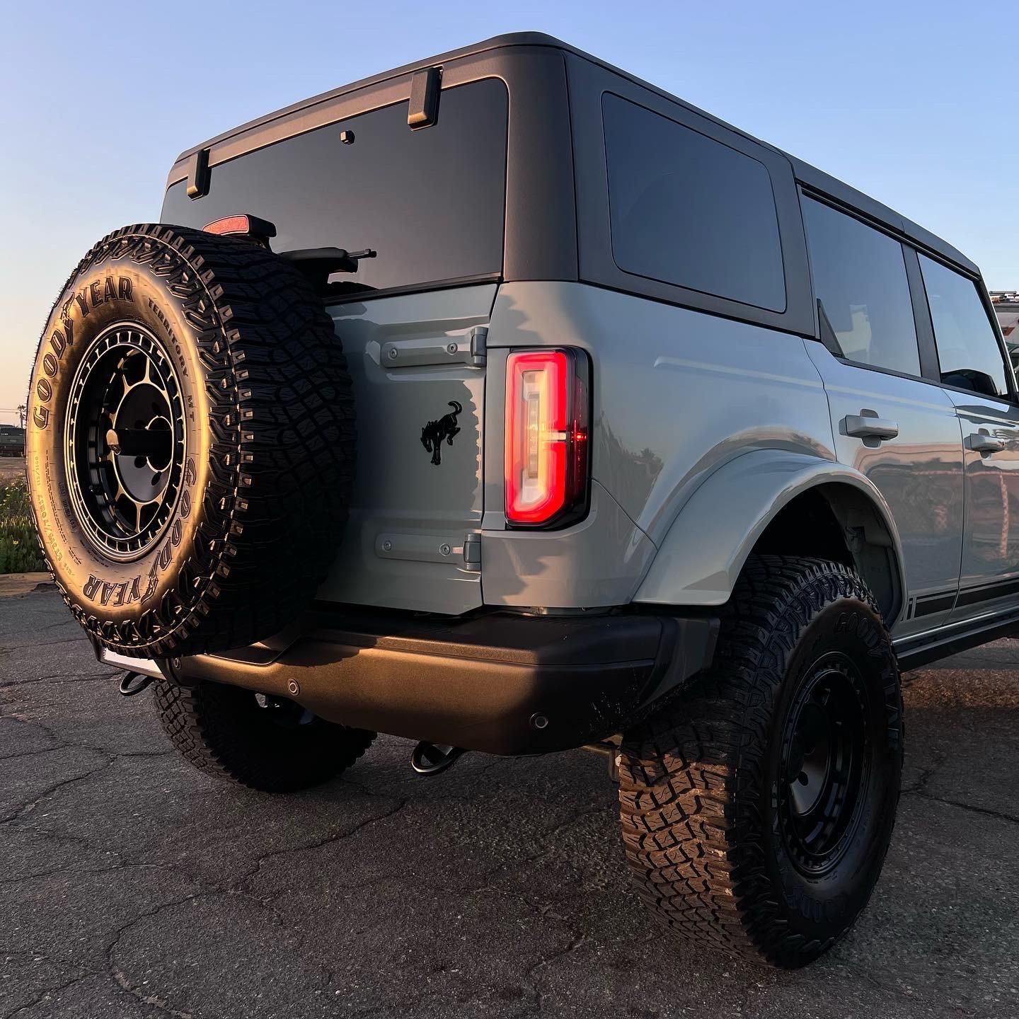 Ford Bronco Bronco Sunset Pics - Clean Build w/ Painted Fender Flares, Fifteen52 BroncoSunset-7