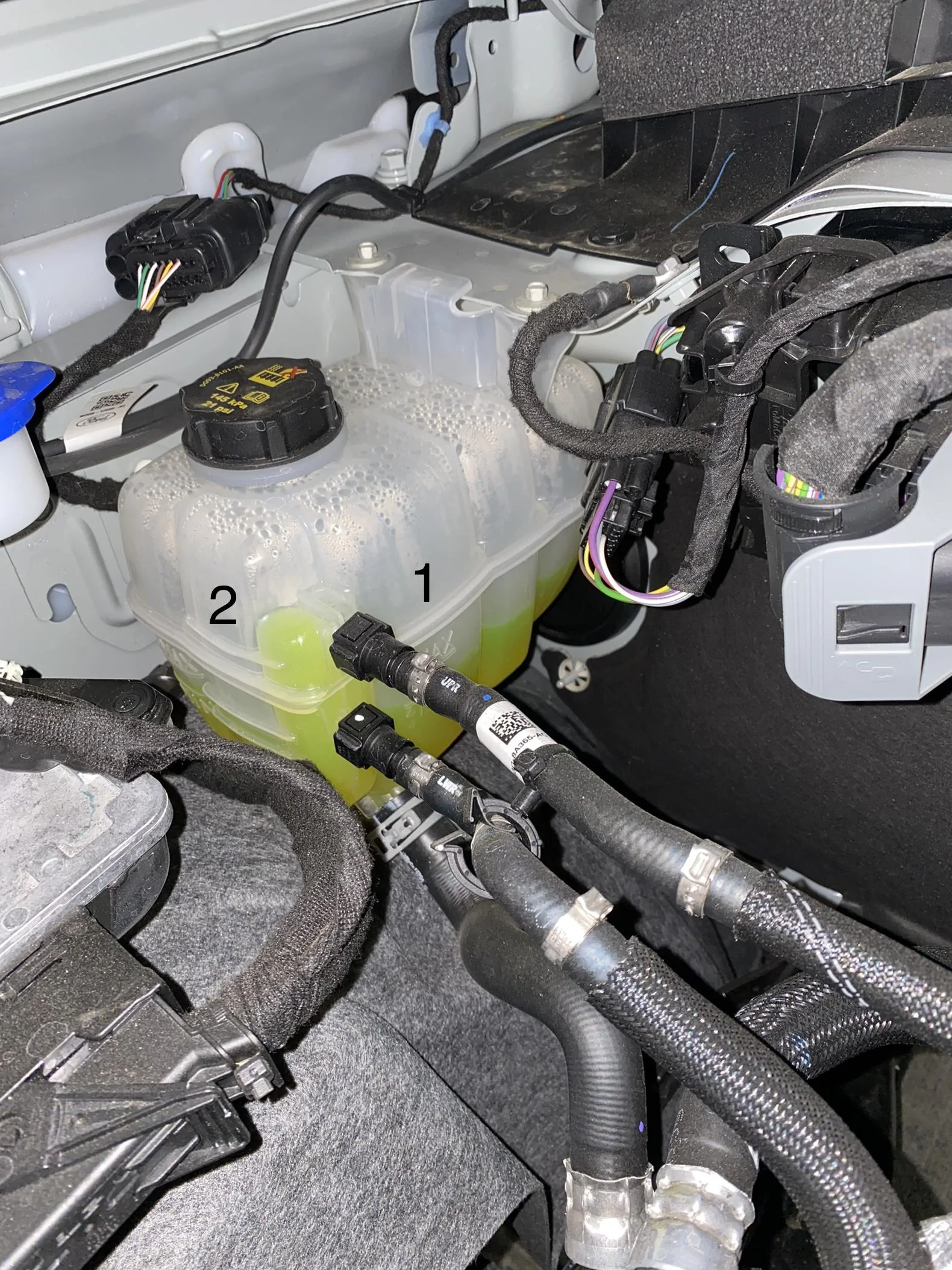 Ford Bronco Coolant Reservoir... 2 Levels? IMG_1427