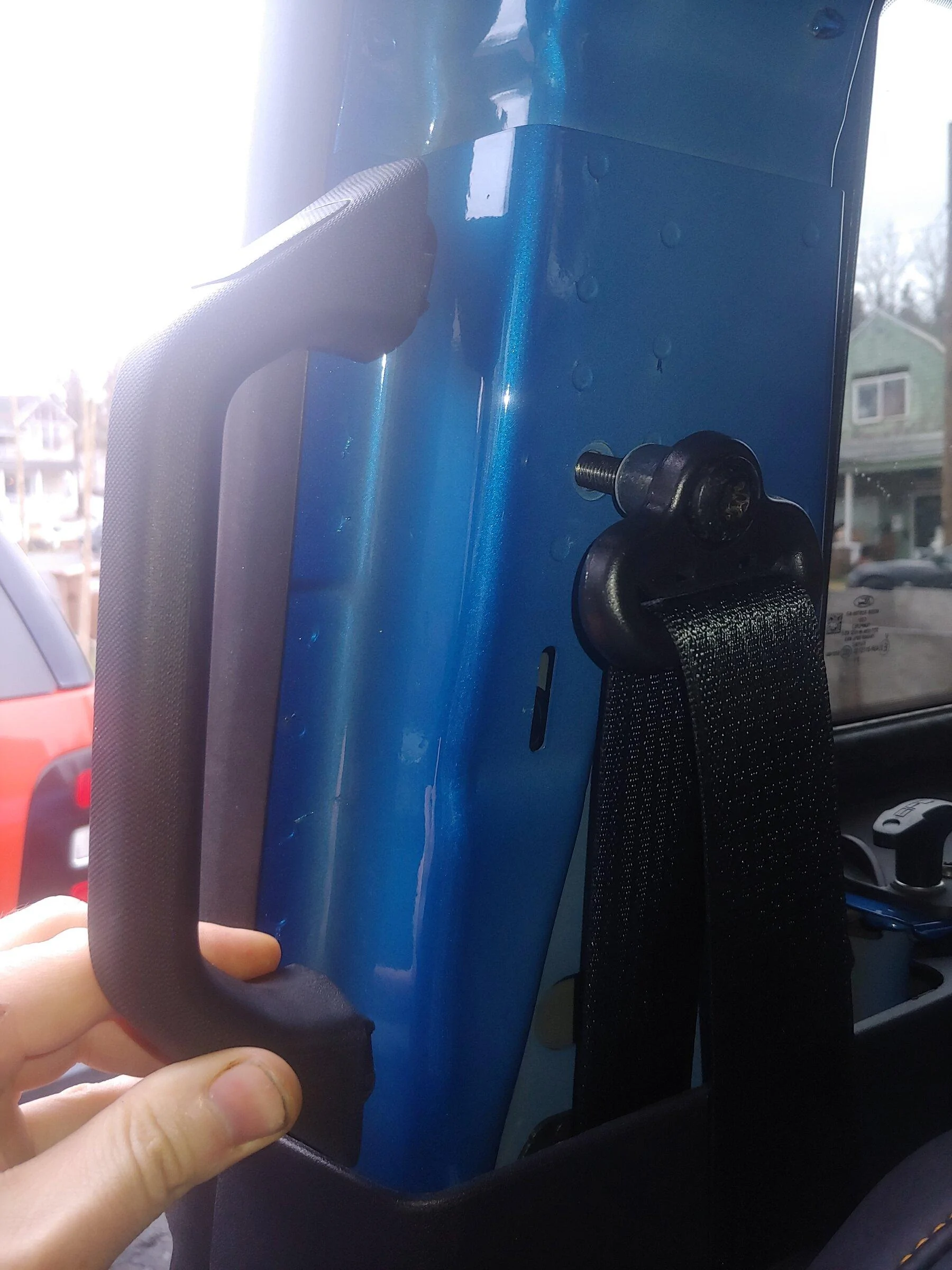 Ford Bronco Adding a grab handle to 2dr B pillar 20220321_163706_HDR