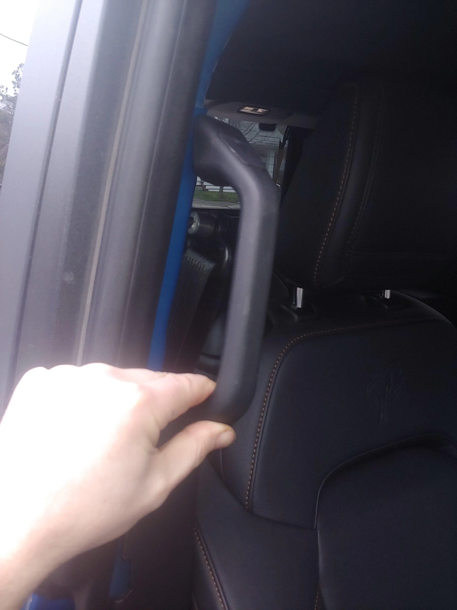 Ford Bronco Adding a grab handle to 2dr B pillar 20220321_163653_HDR