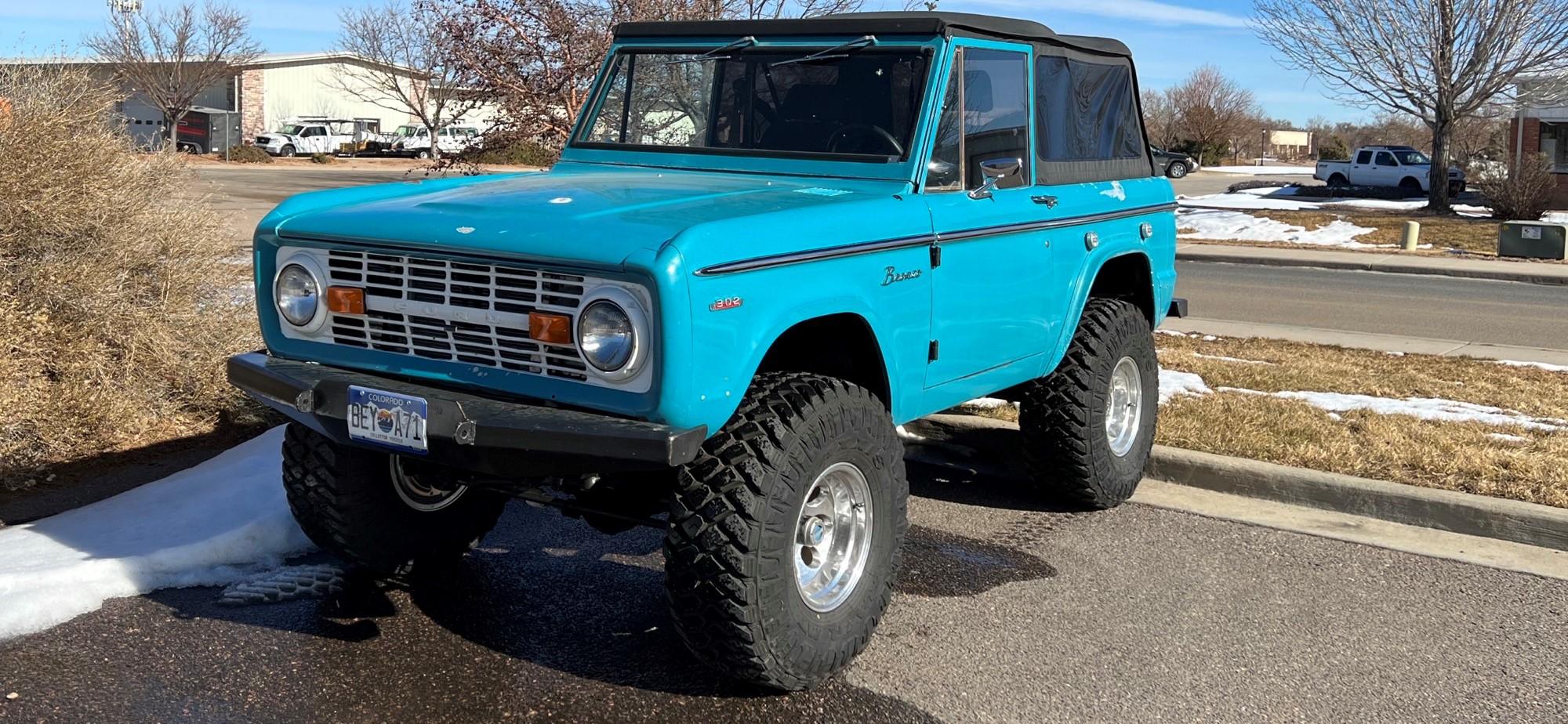 Ford Bronco Old School-New School side trim 2